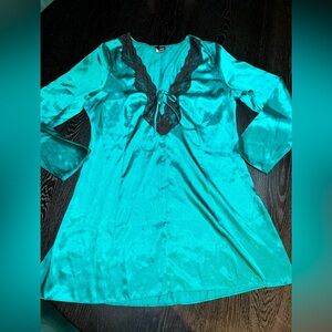Vintage Fredrick’s of Hollywood Teal Satin Lace Nightgown Medium